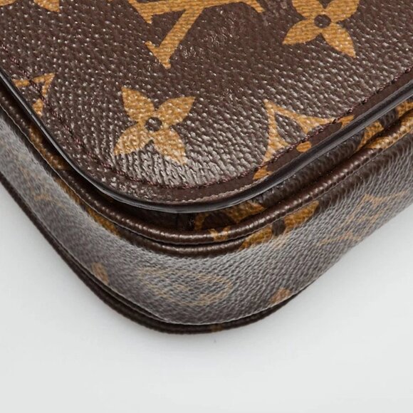 Louis Vuitton Monogram Canvas Patches Pochette Metis Bag - Picture 4 of 12